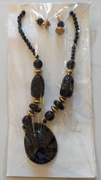 Necklace & Earrings Set / Crackle Elephant