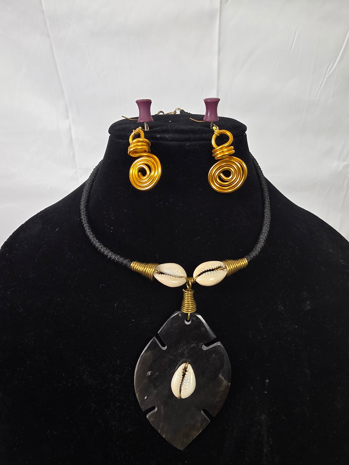 Cowrie Copper Necklace Earring Set