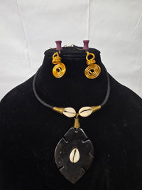 Cowrie Copper Necklace Earring Set