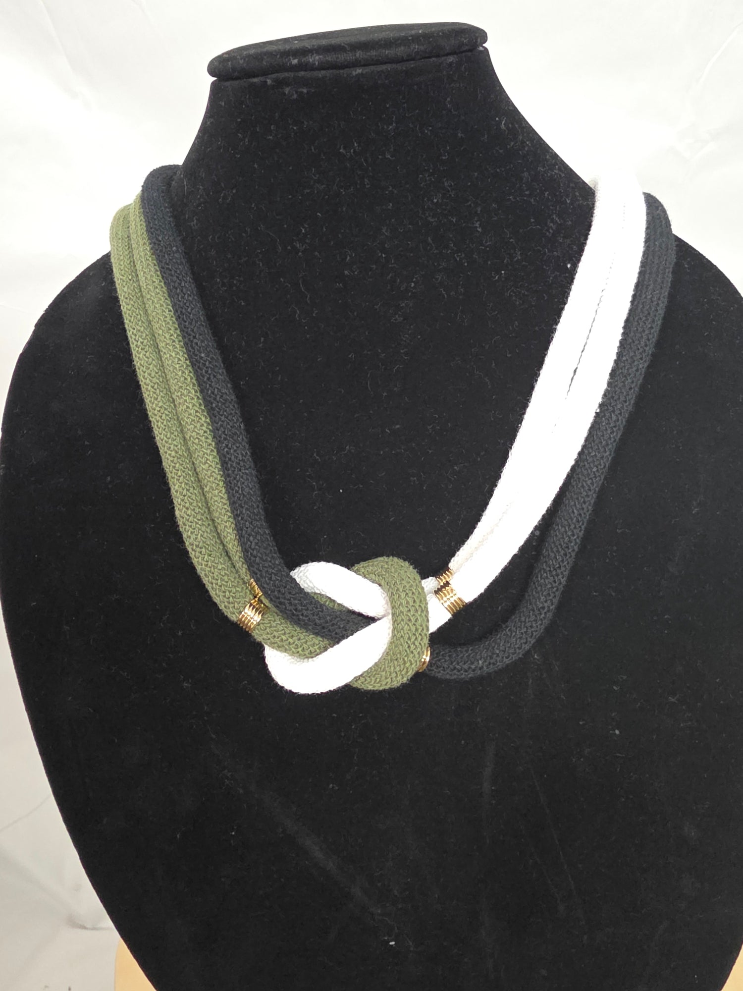 Green Double Half Toned Knot Macrame Necklace