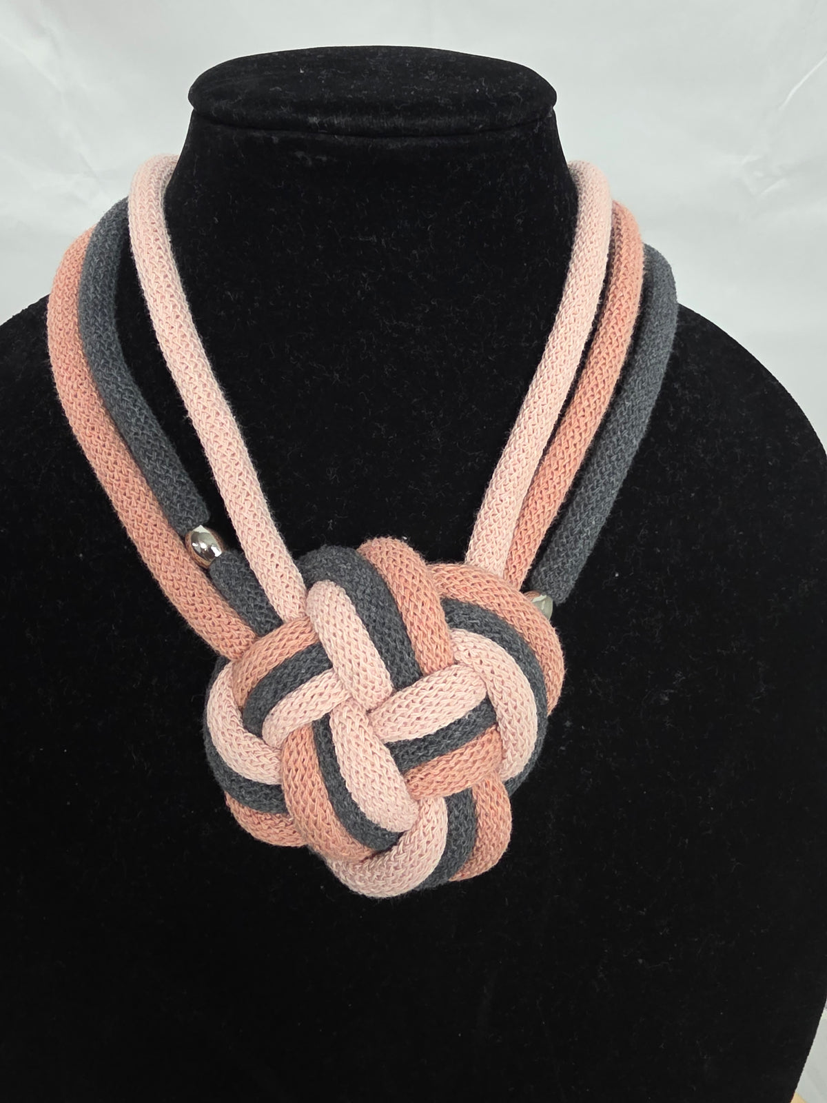 Three Toned Big Knot Macrame Necklace