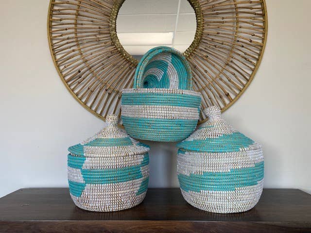 Lidded Basket, Assorted sweet grass, small