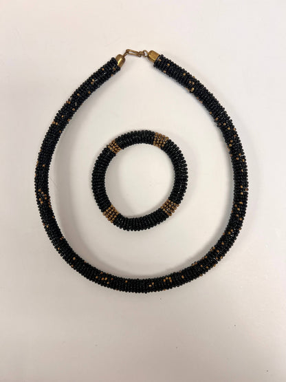 Maasai Necklace and Bracelet set, beaded