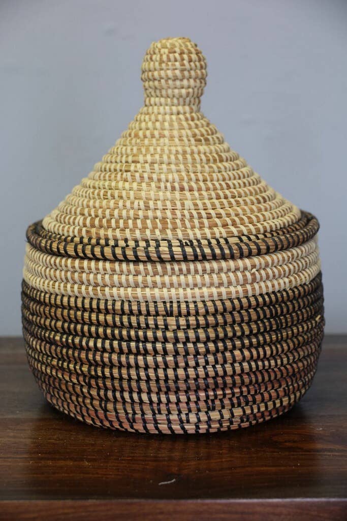 Lidded Basket, Assorted sweet grass, small